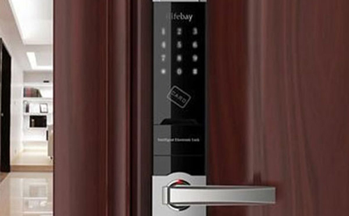 田家庵24小时上门开锁公司